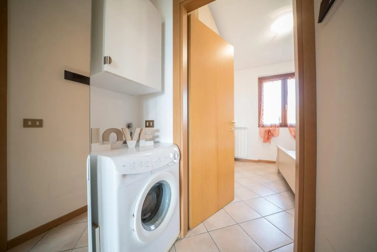 Gardappartamenti Cascinale Pool Desenzano del Garda